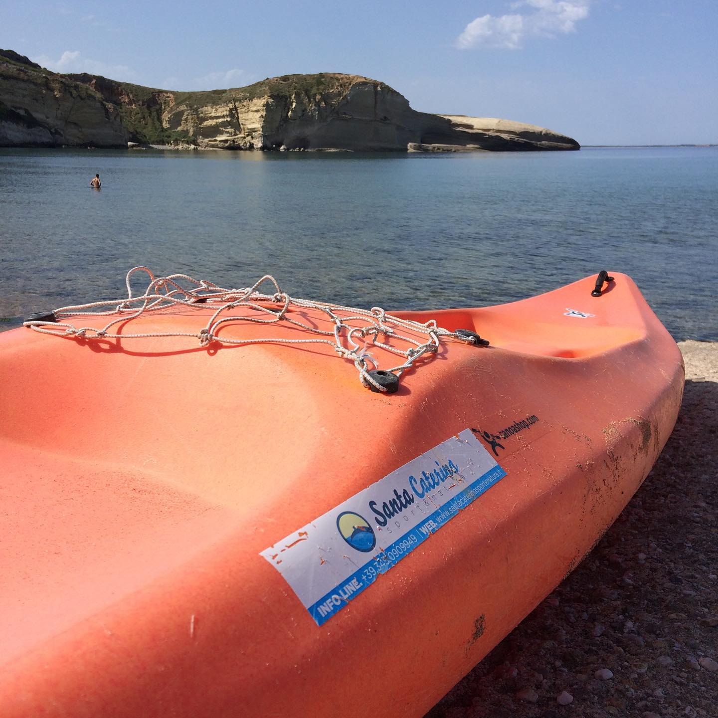 Kayak sulla spiaggia